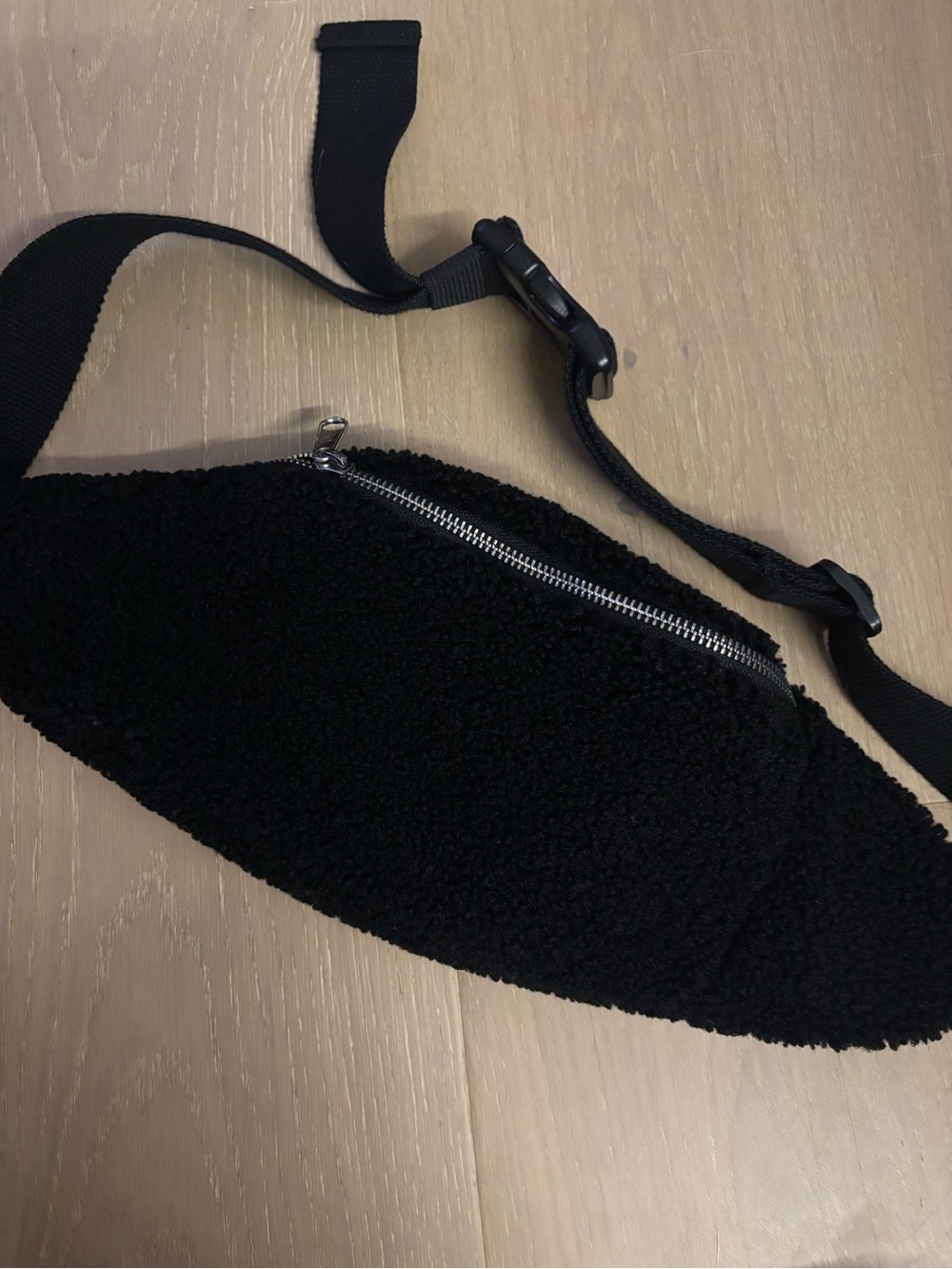 GAP fleece fanny pack for winter